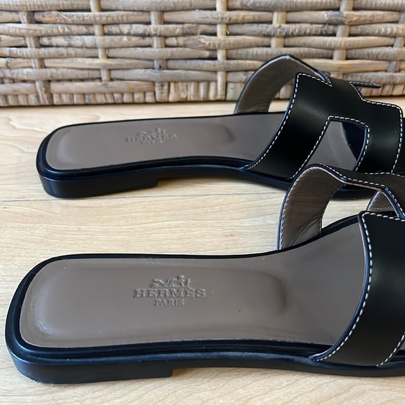 Hermes Black Oran Sandals - Picture 4 of 9